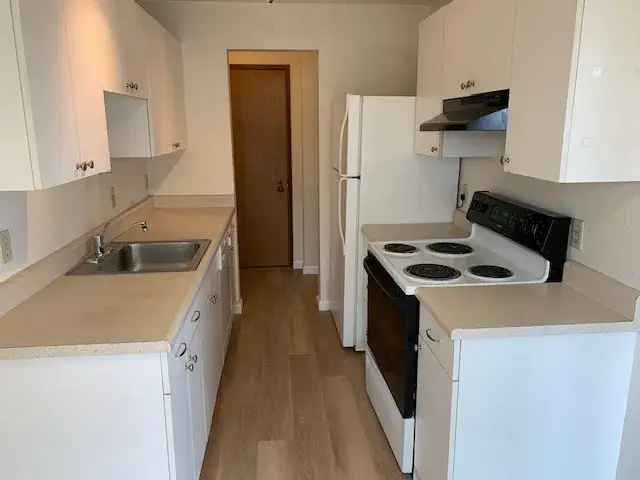 Rent Top Floor Apartment Unit in Ballard with Balcony and Garage Parking