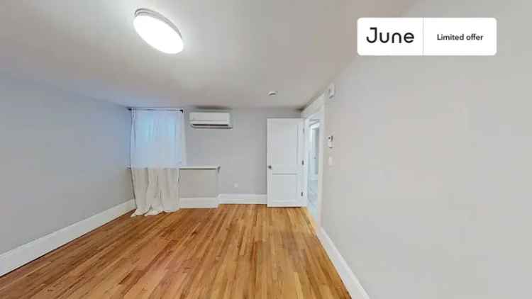 Room for Rent in Allston with Queen Bedroom and Flexible Lease Options