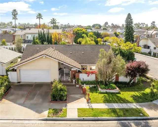 House For Sale in 1801, Port Margate Place, Newport Beach, California