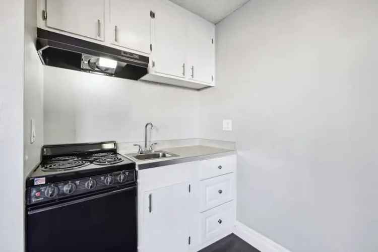 Rent Apartments in San Leandro CA with Pool and Dog Park