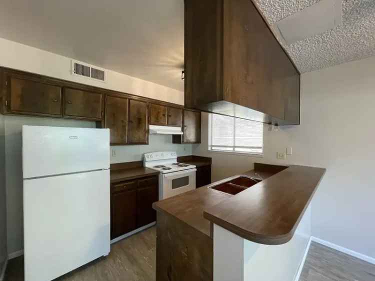 Rent 2 Bedroom Apartment in Chico with Spacious Features