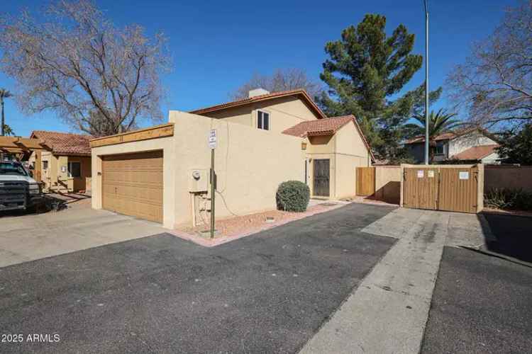 Buy Home 3 Bedrooms in Prime North Phoenix with Large Lot and Pool