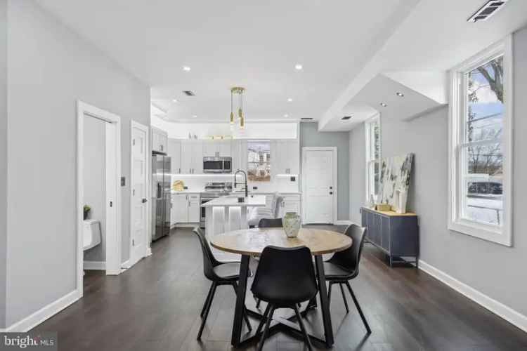 House For Sale in 1622, T Street Southeast, Washington, District of Columbia