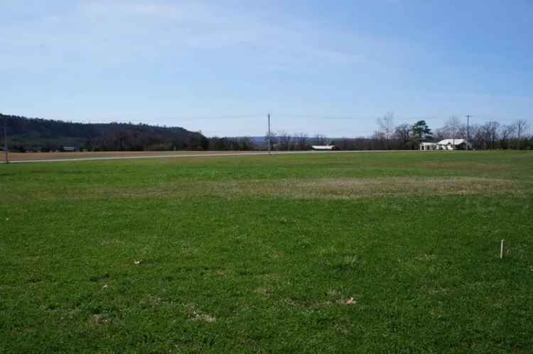 Land For Sale in Russellville, Arkansas