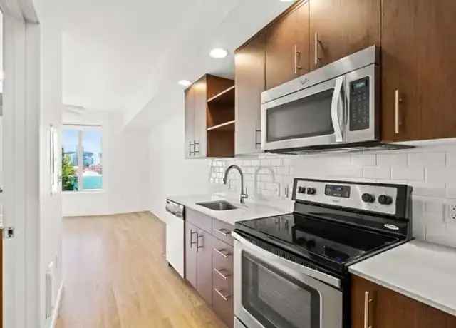 Rent Apartments in Southeast Portland with Modern Amenities