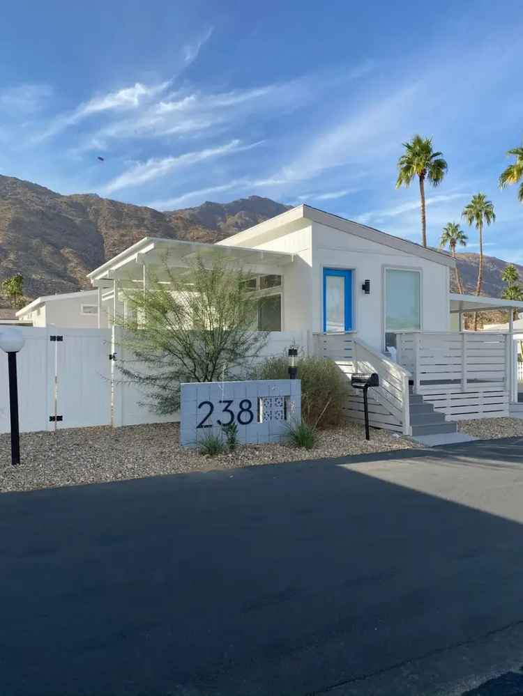 Short Term Rent Tiny House in Palm Canyon Mobile Club with Yard and Pool