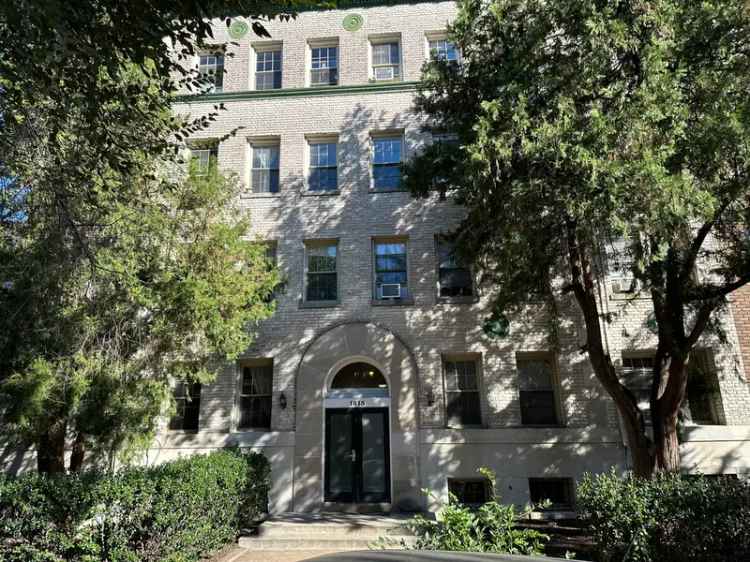 Rent Apartment in DuPont Circle with Convenient Access to Landmarks