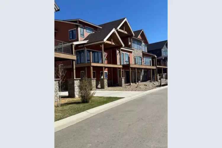 Rent Townhome in Meadows at Grand Park with Spacious Living Features