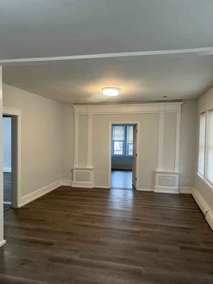 Rent 3 Bedroom Apartment in Providence with Modern Features