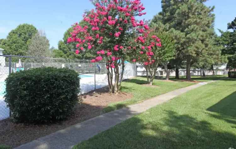 Rent Beautiful Apartments in Legacy at Sedgefield with Great Amenities