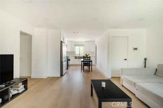 House For Sale in 3023, Glendon Avenue, Los Angeles, California