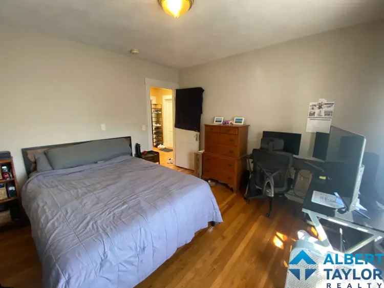 Rent Spacious 4 Bedroom Apartment in Winter Hill with Modern Features