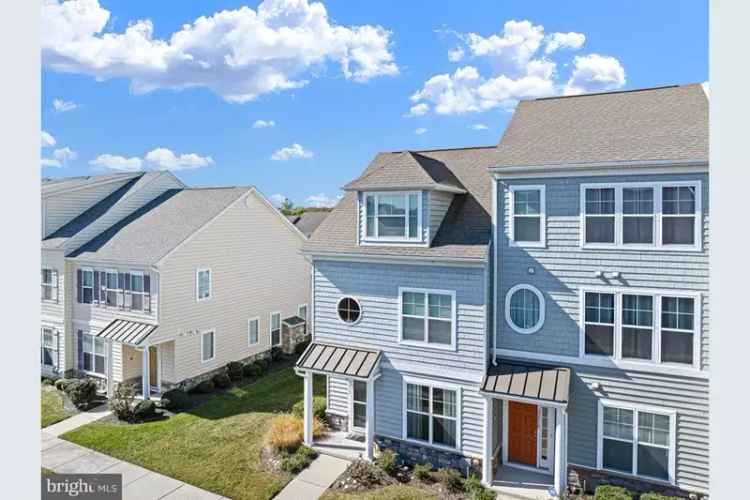 Buy townhouse in Millville by the Sea with great community amenities