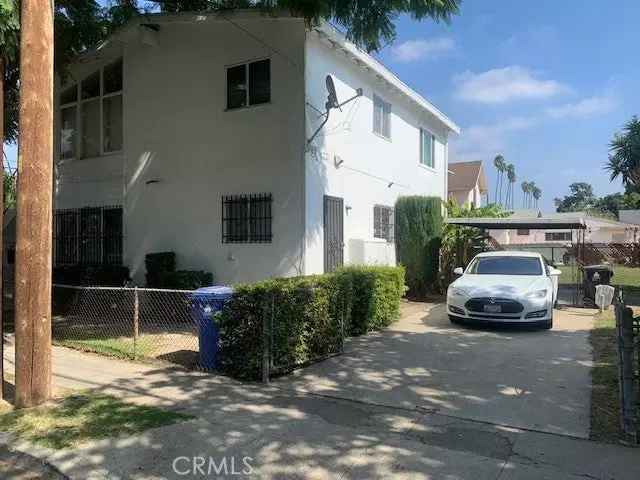 House For Sale in 3734, South Harvard Boulevard, Los Angeles, California