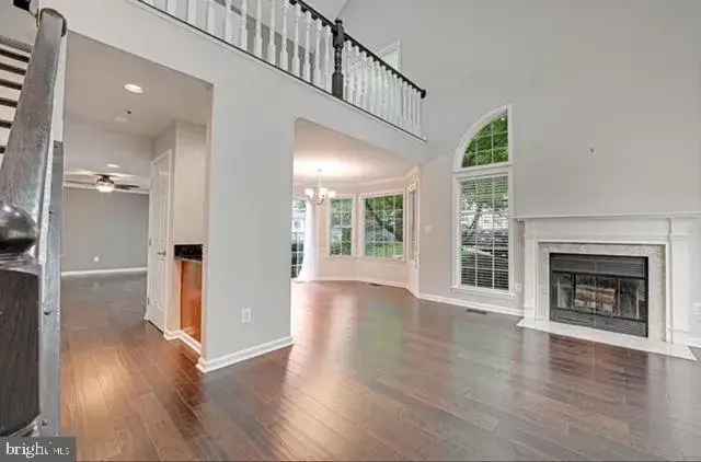 Rent Luxury Townhouse in Occoquan with Upscale Features