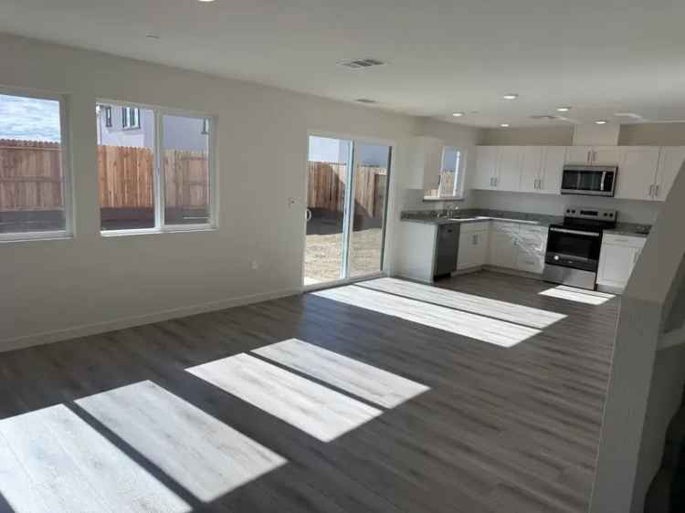 Rent Charming 4 Bedrooms 2.5 Bathrooms Solar Home in Roseville