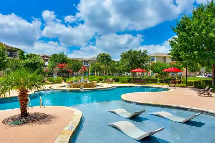 Rent Luxury Apartments in Northwest Austin with Private Yards and Amenities