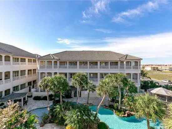 Rent Luxury Townhouse with Pool Access Near Beach