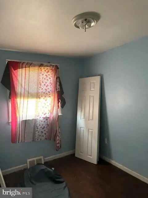 House For Sale in 4, Mark Drive, Wilmington Manor, Delaware