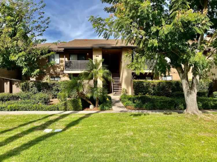 Rent Apartments at Cedar Crest in La Sierra with Pool and Jacuzzi