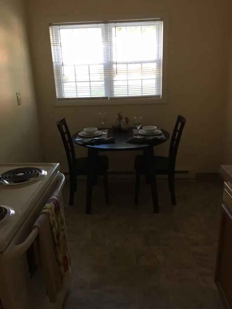 Rent Apartment Unit Quietly Located with Spacious Rooms and Nearby Amenities