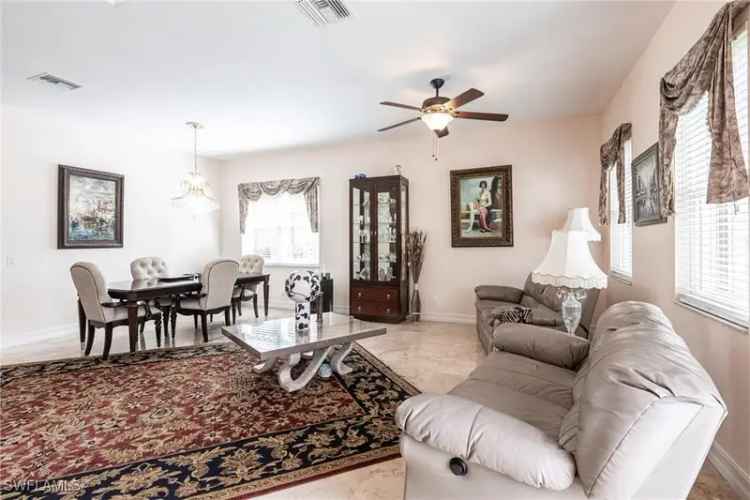 House For Sale in 3033, Lake Manatee Court, Cape Coral, Florida