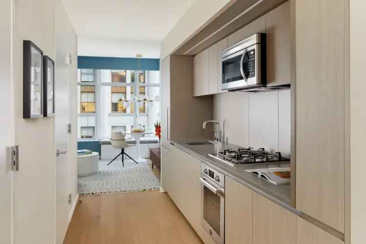 Rent Apartment Unit in Downtown with Private Terraces and Modern Features