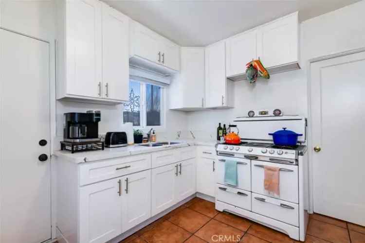 House For Sale in 3809, Crest Drive, Manhattan Beach, California