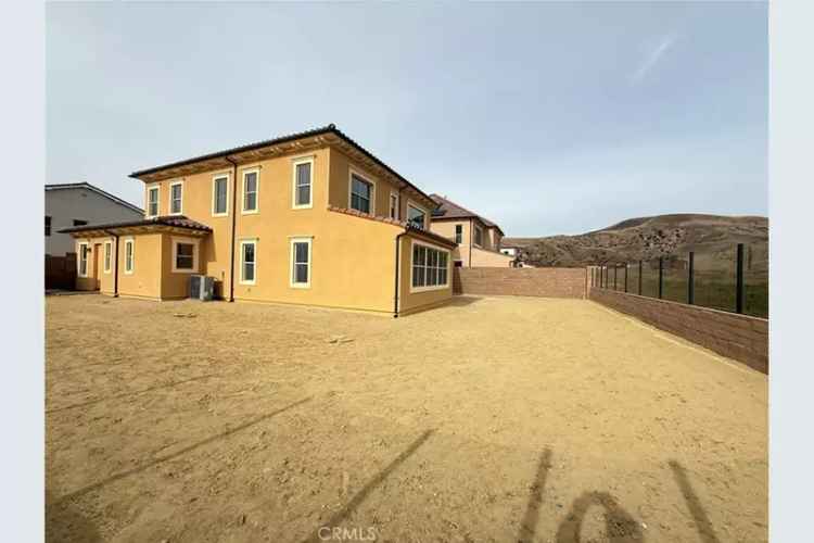 Luxury Buy Home in Gated Community with Mountain Views