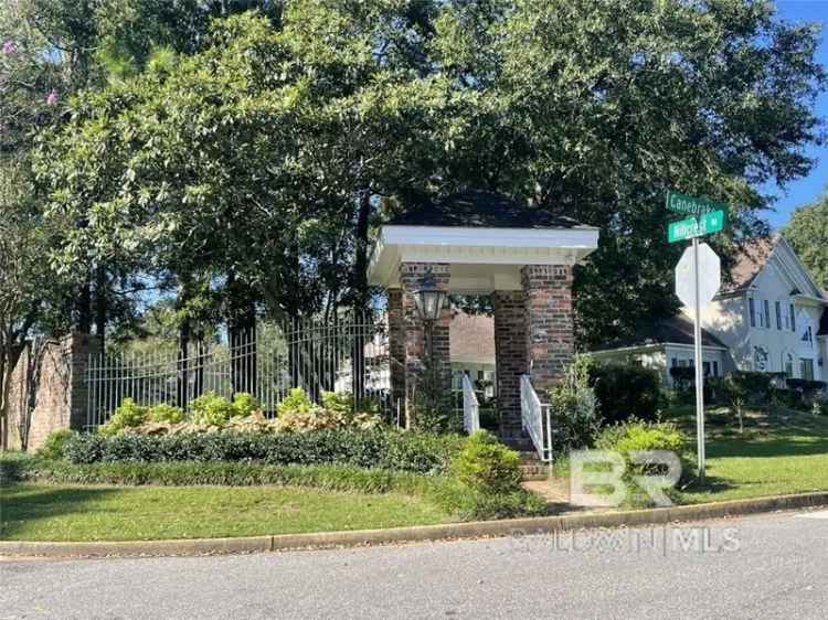 Build Your Dream Home in West Mobile Canebrake Neighborhood Lot