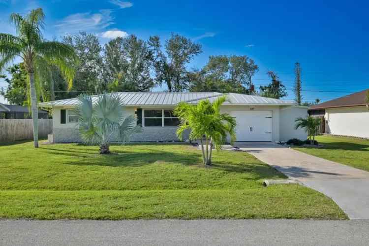 Rent 2 Bedroom Single Family Home in Bonita Springs with Yard Features