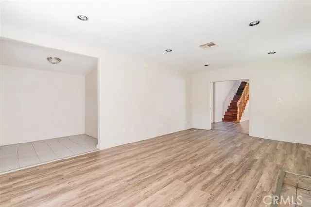 House For Sale in 6821, Valmont Street, Los Angeles, California