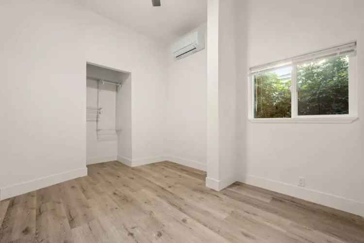 Rent Two Bedroom Apartment in Pico-Union Los Angeles with Modern Features