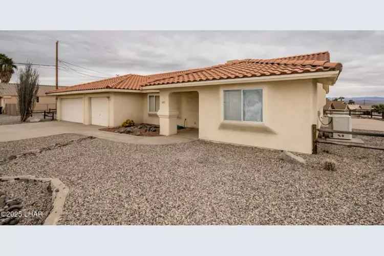 Buy Lake Havasu Home with 3 Bedrooms, 2 Baths and Lake Views