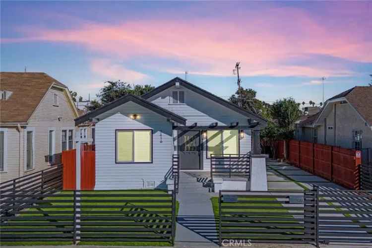 House For Sale in Los Angeles, California