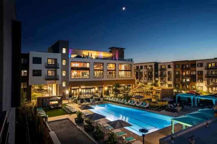 Rent Apartments with Rooftop Deck and Sports Lounge in Menlo Park