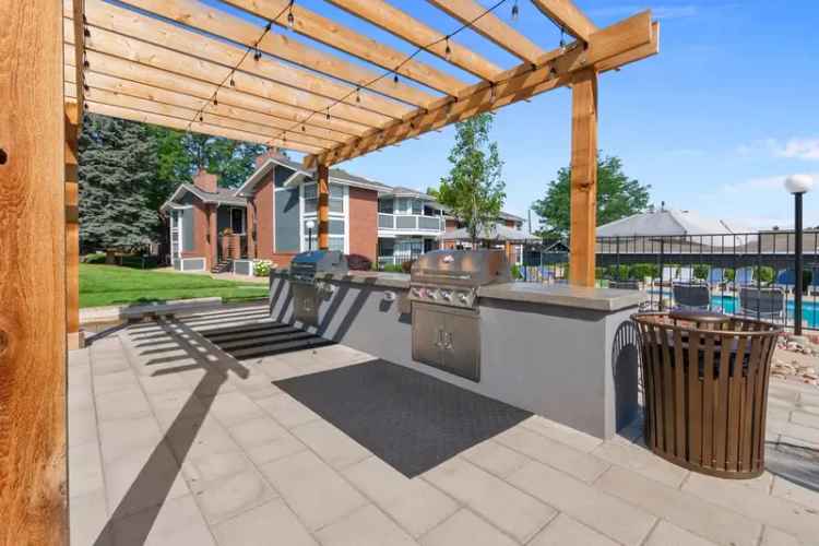 Rent Apartments in Highlands Ranch with Scenic Rocky Mountain Views