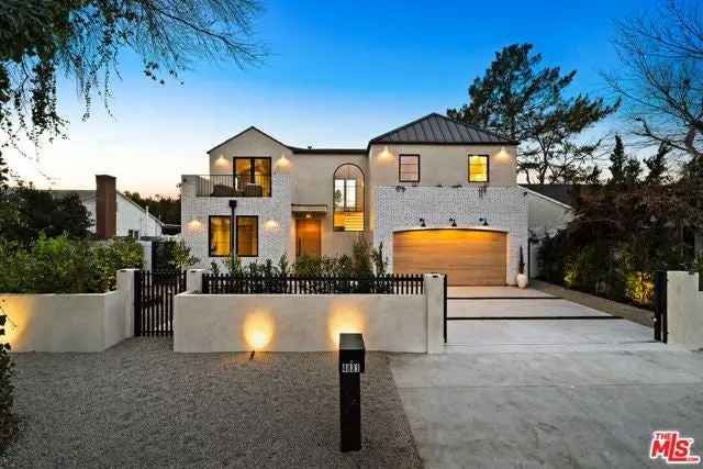 House For Sale in 4831, Murietta Avenue, Los Angeles, California