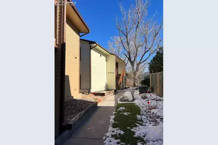 Rent Beautifully Renovated 4-Plex with Spacious Units Near Shopping Center