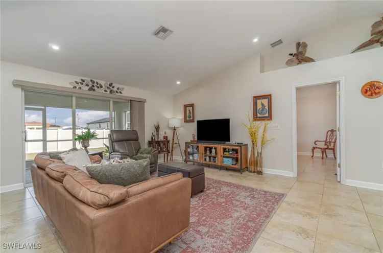 House For Sale in 305, Northeast 15th Terrace, Cape Coral, Florida