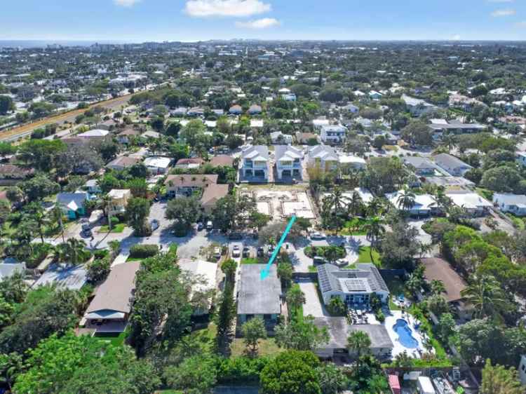 House For Sale in 237, Northeast 12th Street, Delray Beach, Florida