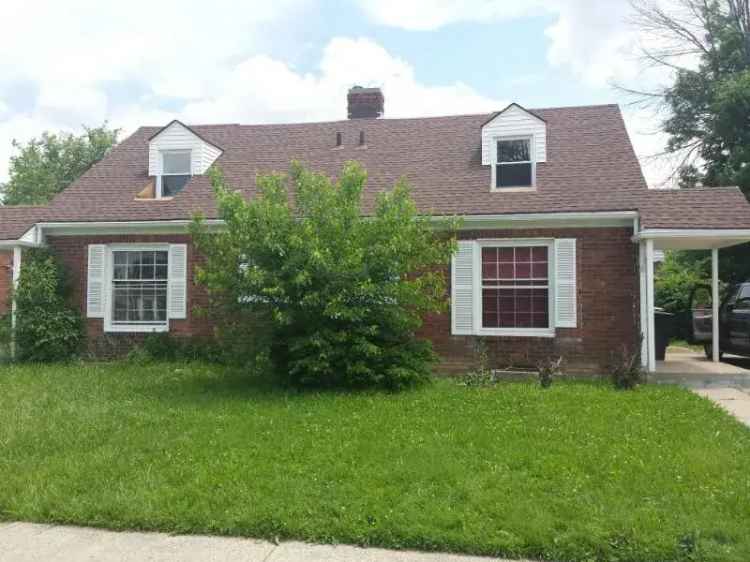 Rent Townhouse with 2 Beds and Yard for SECTION 8 Tenants