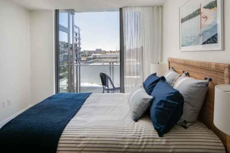 Rent Apartments with Panoramic Lake Union Views in Mera