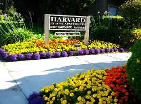 Rent Studio Apartment in Santa Clara with Beautiful Gardens and Fitness Center