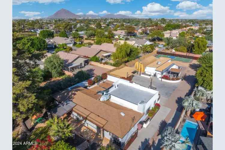 House For Sale in 8340, East Thomas Road, Scottsdale, Arizona