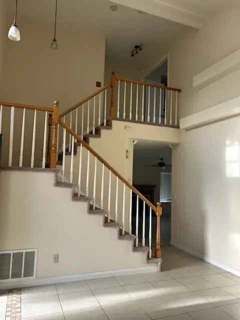 Rent Beautiful Two Story House in Antelope CA with Spacious Backyard