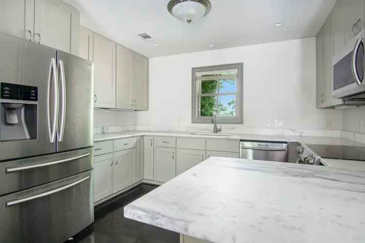 Rent Apartments in Redmont Park Ivory House Upscale Interiors