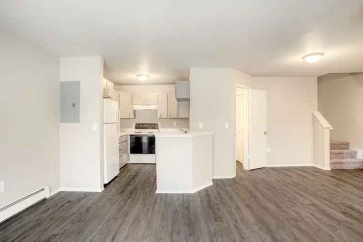 Rent Affordable Apartments in Longmont CO with Local Amenities