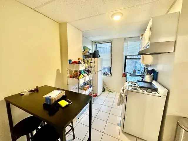 Rent 2 Bedroom Apartment in North End Boston with Spacious Layout