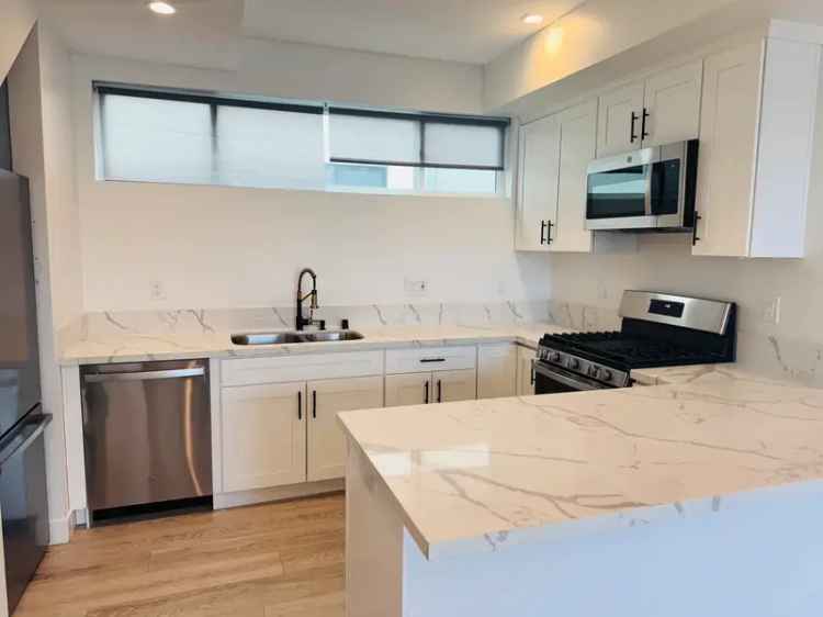 Rent Apartment Unit in La Mesa with Modern Features and 3 Weeks Free